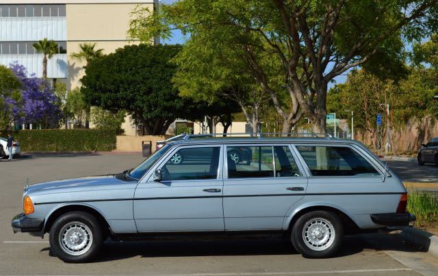 1983 Mercedes-Benz 300-Series 5 door 7 seater wagon - photo 4