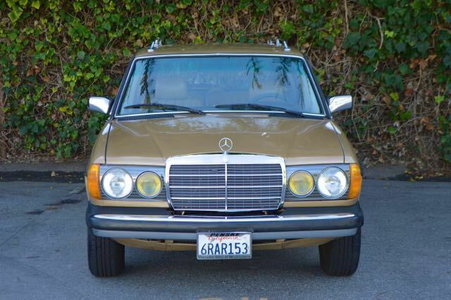 1983 Mercedes-Benz 300-Series W123 300TD 300TDT 300 TD TDT - photo 5
