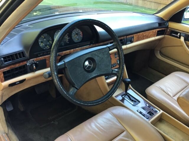 1983 Mercedes-Benz 300-Series - photo 10