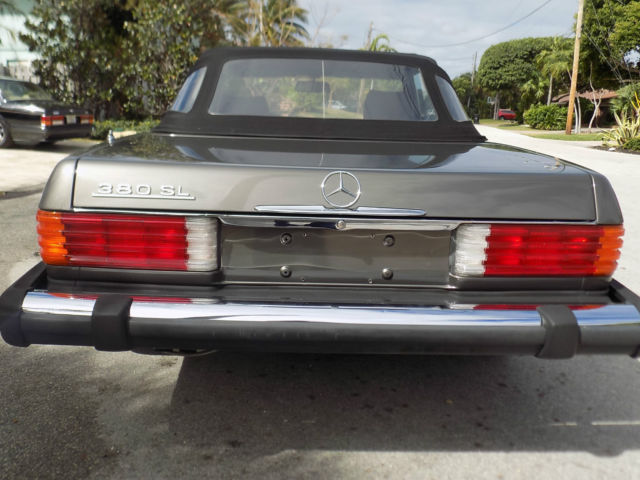 1983 Mercedes-Benz 300-Series - photo 8