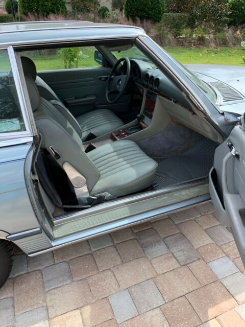1983 Mercedes-Benz SL-Class 380SL - photo 4