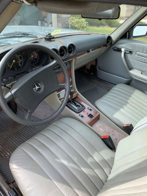 1983 Mercedes-Benz SL-Class 380SL - photo 7