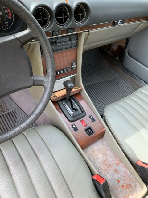 1983 Mercedes-Benz SL-Class 380SL - photo 8