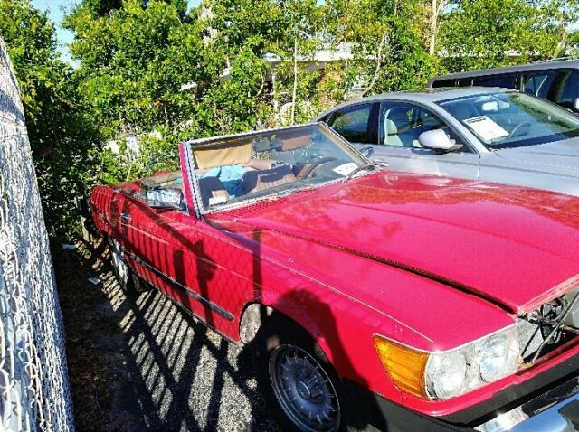 1983 Mercedes 380SL FOR PARTS AS IS 1983 Mercedes-Benz SL-Class