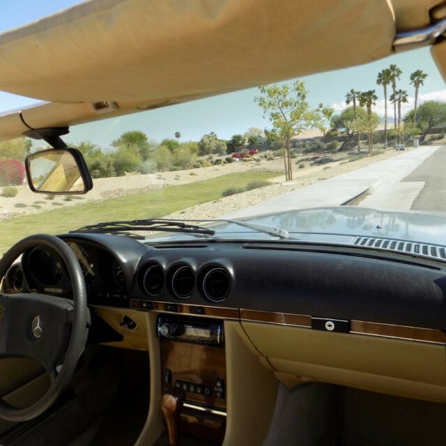 1983 Mercedes-Benz SL-Class hardtop/convertible - photo 11