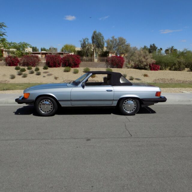 1983 Mercedes-Benz SL-Class hardtop/convertible - photo 6