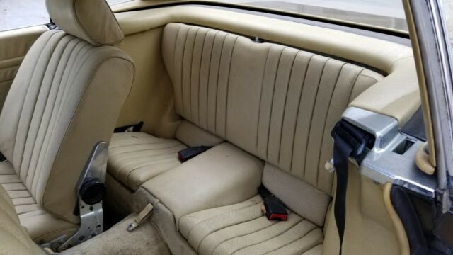 1983 Mercedes-Benz 500-Series 500SL - photo 12
