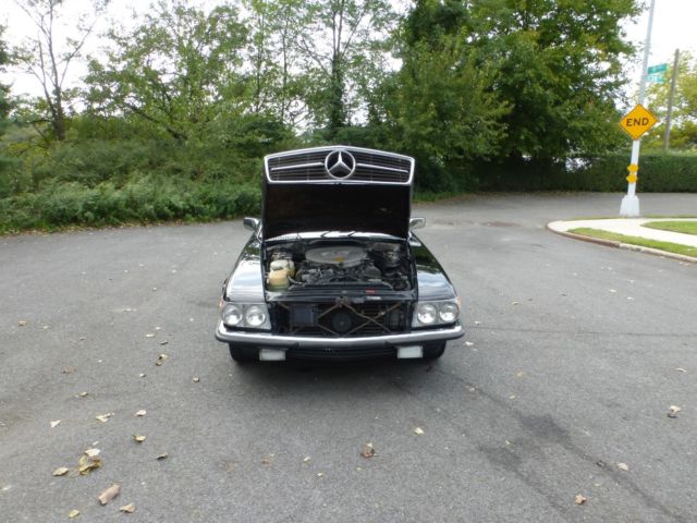 1983 Mercedes-Benz SL-Class 500SL - photo 12