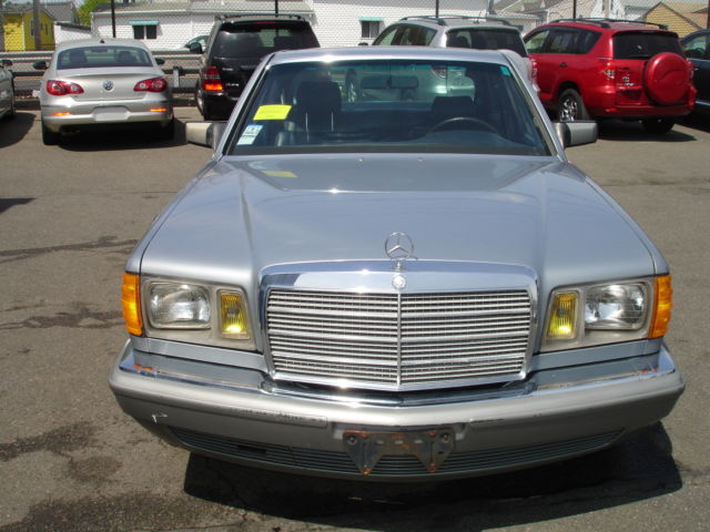 1983 Mercedes-Benz 300-Series - photo 2