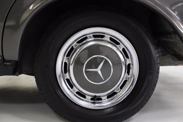 1983 Mercedes-Benz 230-Class D - photo 10