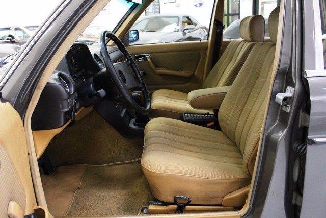 1983 Mercedes-Benz 230-Class D - photo 11