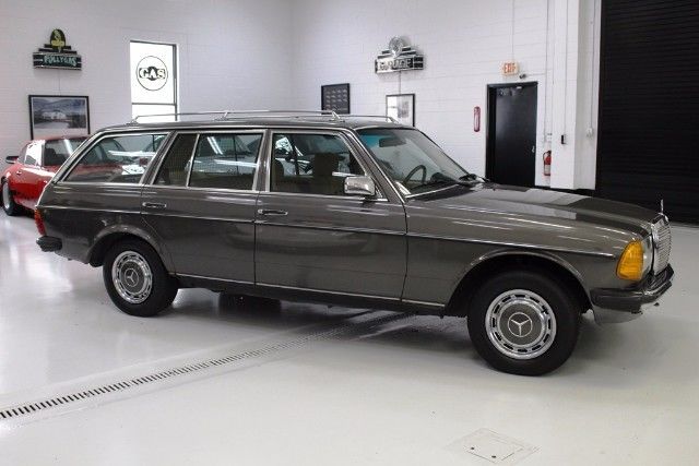1983 Mercedes-Benz 230-Class D - photo 6