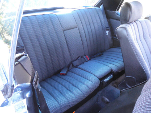 1980 Mercedes-Benz 200-Series 230CE - photo 11