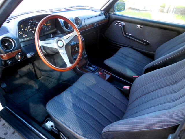 1980 Mercedes-Benz 200-Series 230CE - photo 7