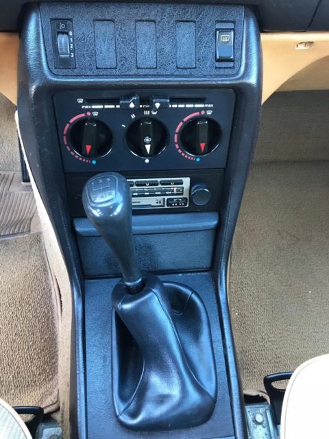 1983 Mercedes-Benz 200-Series - photo 5