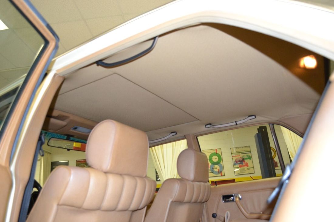 1983 Mercedes-Benz 200-Series 240 D - photo 12
