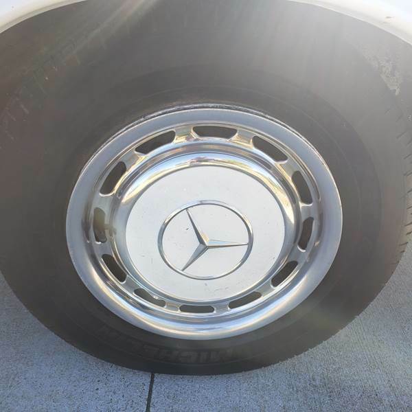 1983 Mercedes-Benz 200-Series 240 D 4dr Diesel Sedan - photo 5