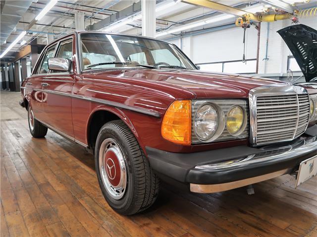 1983 Mercedes-Benz 200-Series 240D - photo 7