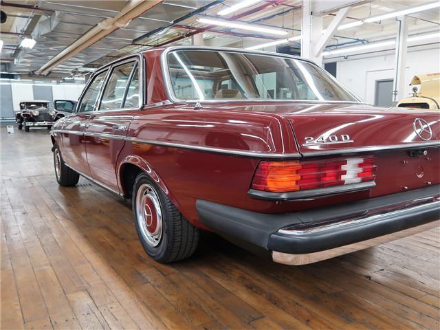 1983 Mercedes-Benz 200-Series 240D - photo 9