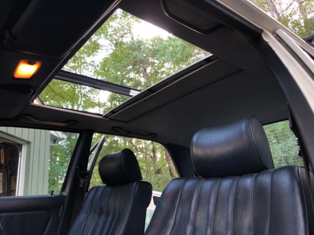 1983 Mercedes-Benz 200-Series - photo 5