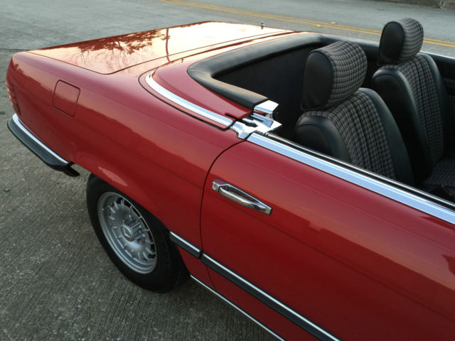 1980 Mercedes-Benz SL-Class 280SL in 568 Signal Red/EURO plaid int..STUNNING! - photo 10