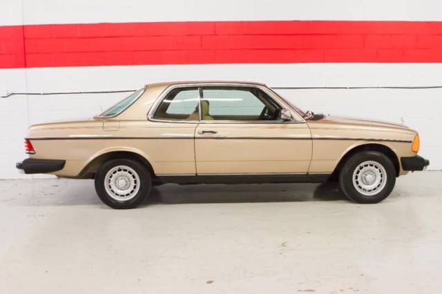 1983 Mercedes-Benz 300-Series 300CD 2dr Turbodiesel Coupe - photo 6