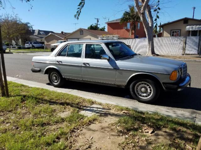 1983 Mercedes-Benz 300-Series 300D - photo 3