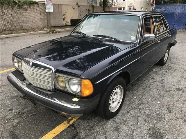 1983 Mercedes-Benz 300-Series 300D-T - photo 2