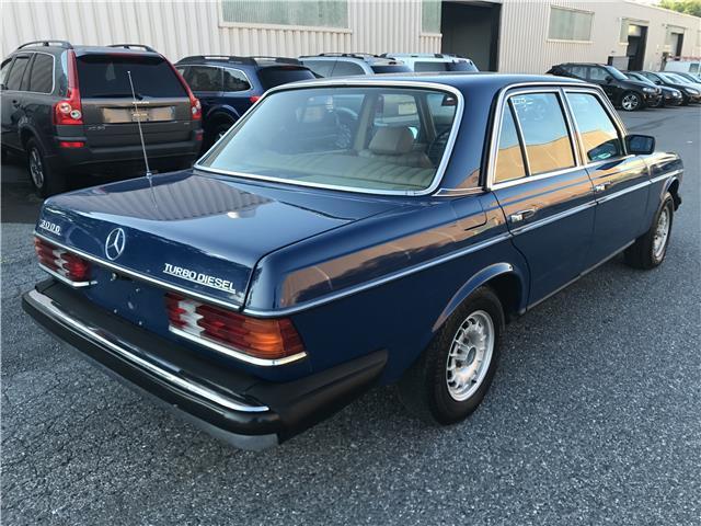 1983 Mercedes-Benz 300 Series 300D-T - photo 10