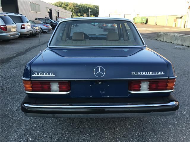 1983 Mercedes-Benz 300 Series 300D-T - photo 9
