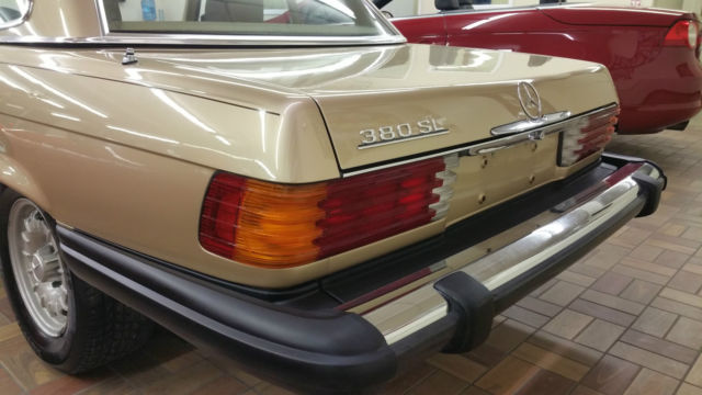1983 Mercedes-Benz 300-Series - photo 8