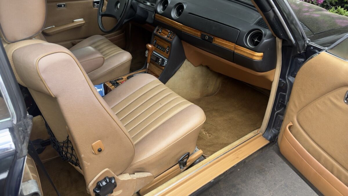 1983 Mercedes-Benz 300-Series CDT - photo 11