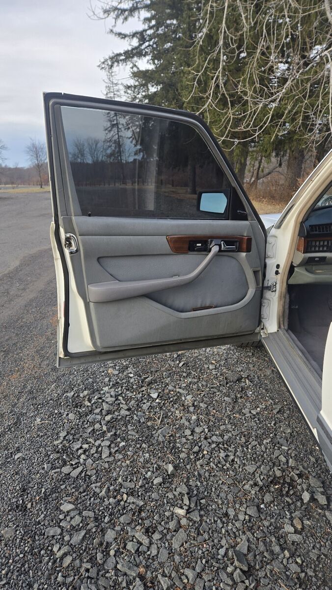 1983 Mercedes-Benz 300-Series SD - photo 9