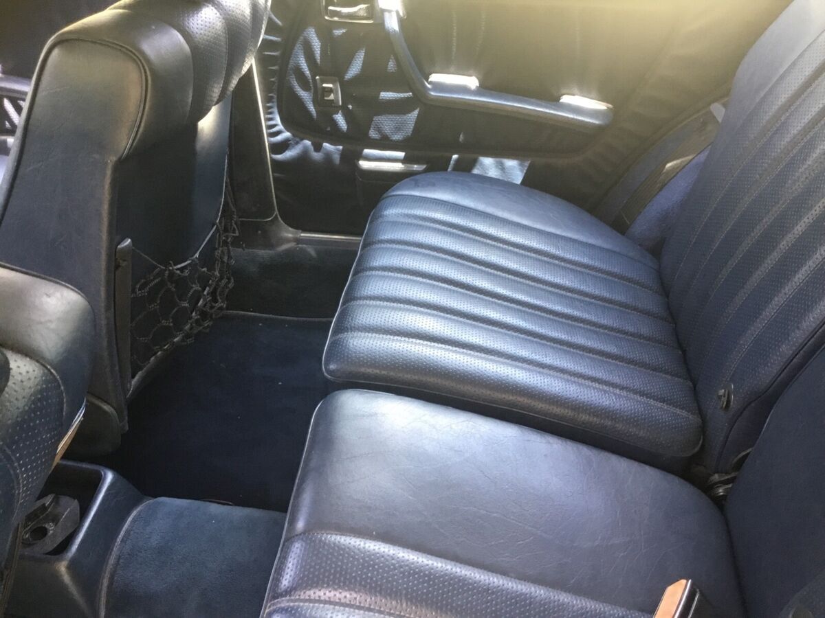1983 Mercedes-Benz 300-Series - photo 10