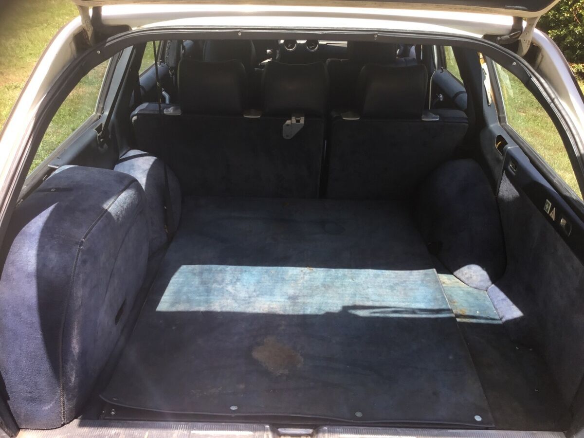 1983 Mercedes-Benz 300-Series - photo 11