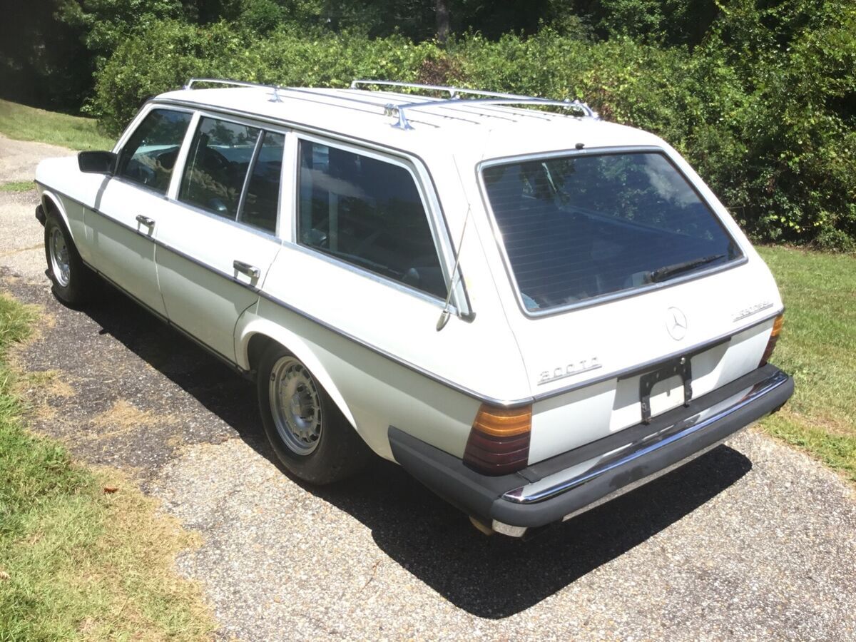 1983 Mercedes-Benz 300-Series - photo 4