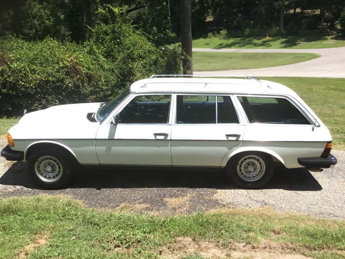 1983 Mercedes-Benz 300-Series - photo 5