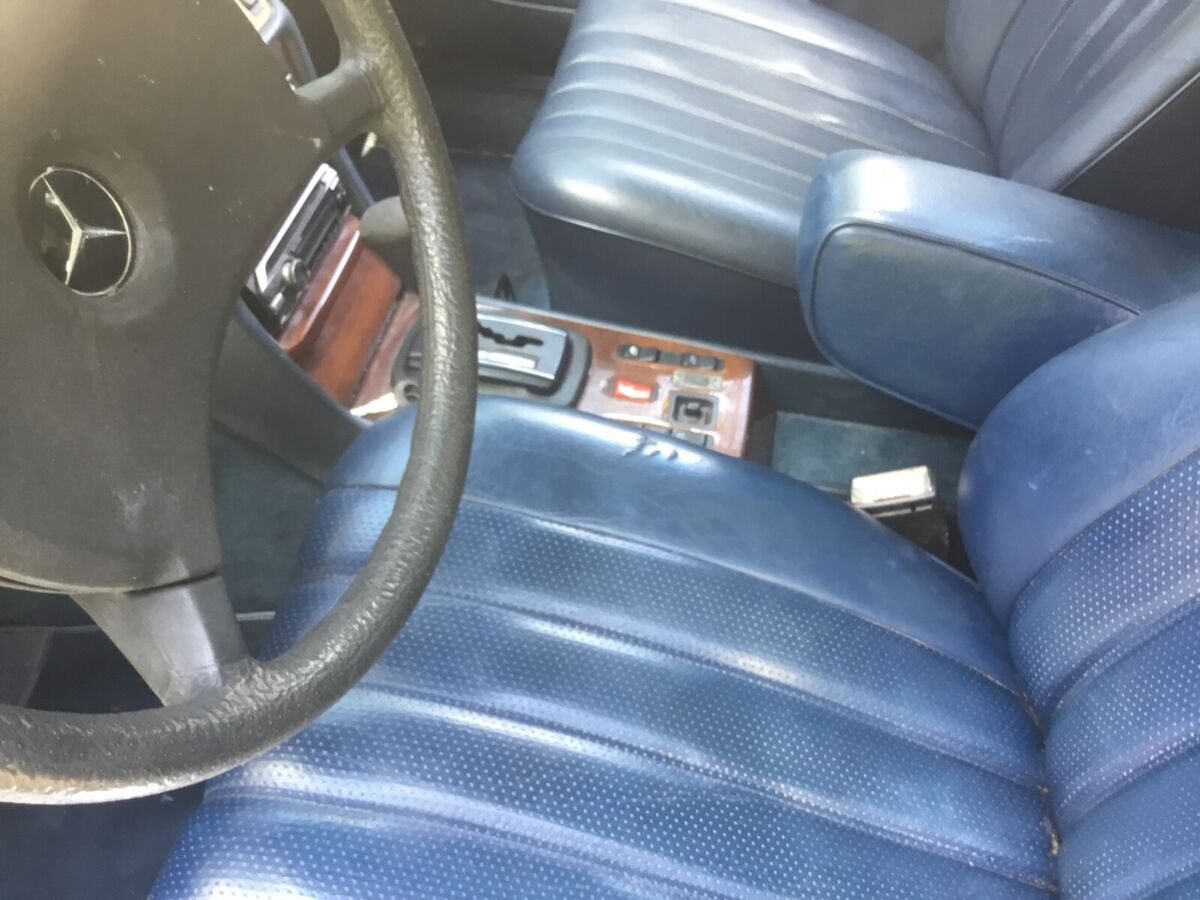 1983 Mercedes-Benz 300-Series - photo 6