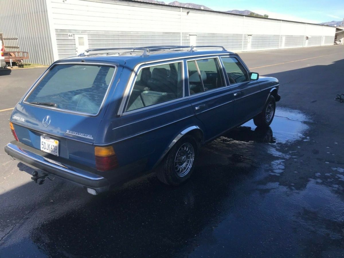 1983 Mercedes-Benz 300-Series Turbo - photo 2