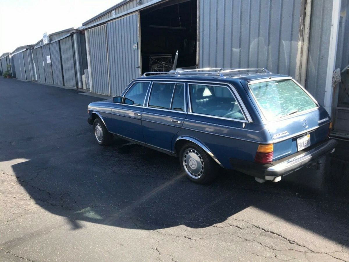 1983 Mercedes-Benz 300-Series Turbo - photo 3