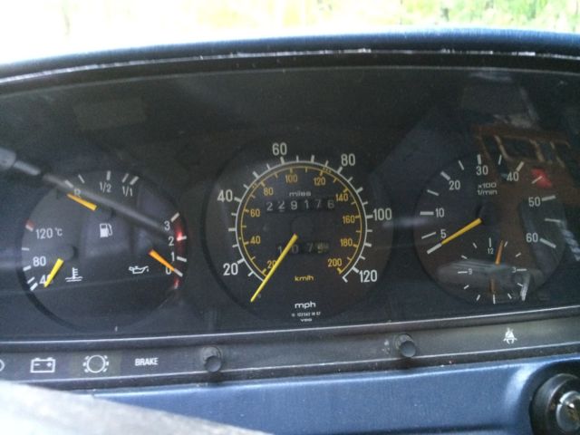 1983 Mercedes-Benz 300-Series - photo 13