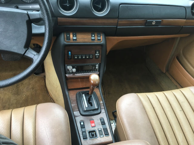 1983 Mercedes-Benz 300-Series 2 Door Coupe - photo 10