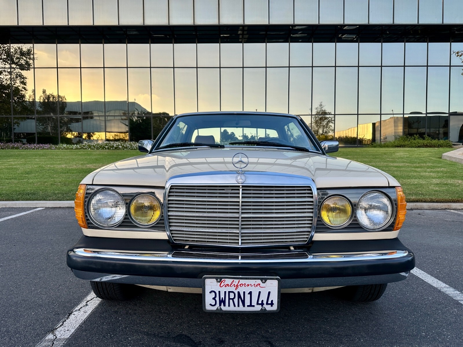 1983 Mercedes-Benz 300-Series - photo 12
