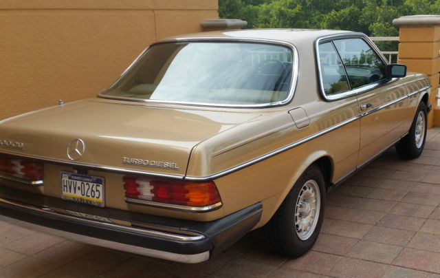 1983 MERCEDES BENZ 300CD ALL ORIGINAL 50K MILES NR FINE CAR WITH A FEW ANOMALIES 1983 Mercedes-Benz 300-Series 300CD