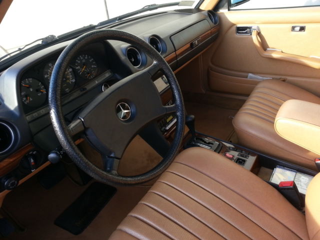 1983 Mercedes-Benz 300-Series 300CD - photo 11