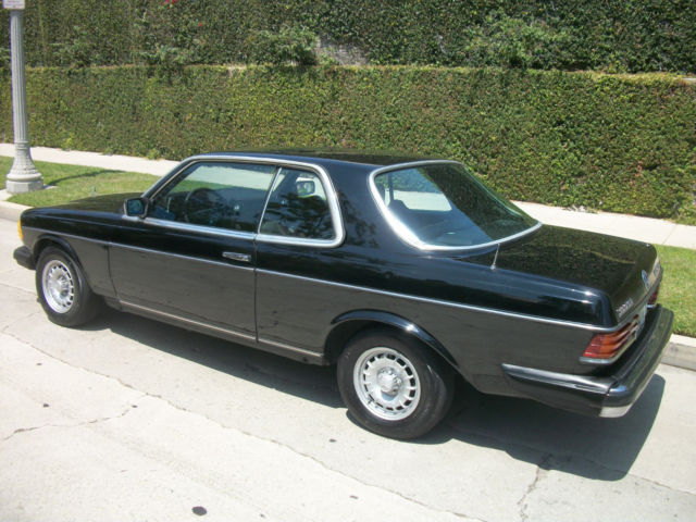 1983 Mercedes-Benz 300-Series - photo 2