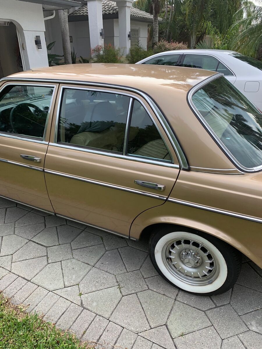 1983 Mercedes-Benz 300 - photo 12