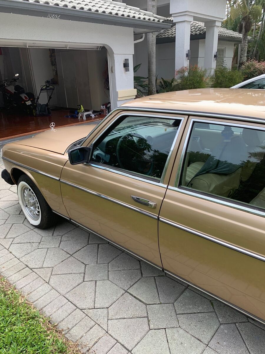 1983 Mercedes-Benz 300 - photo 13