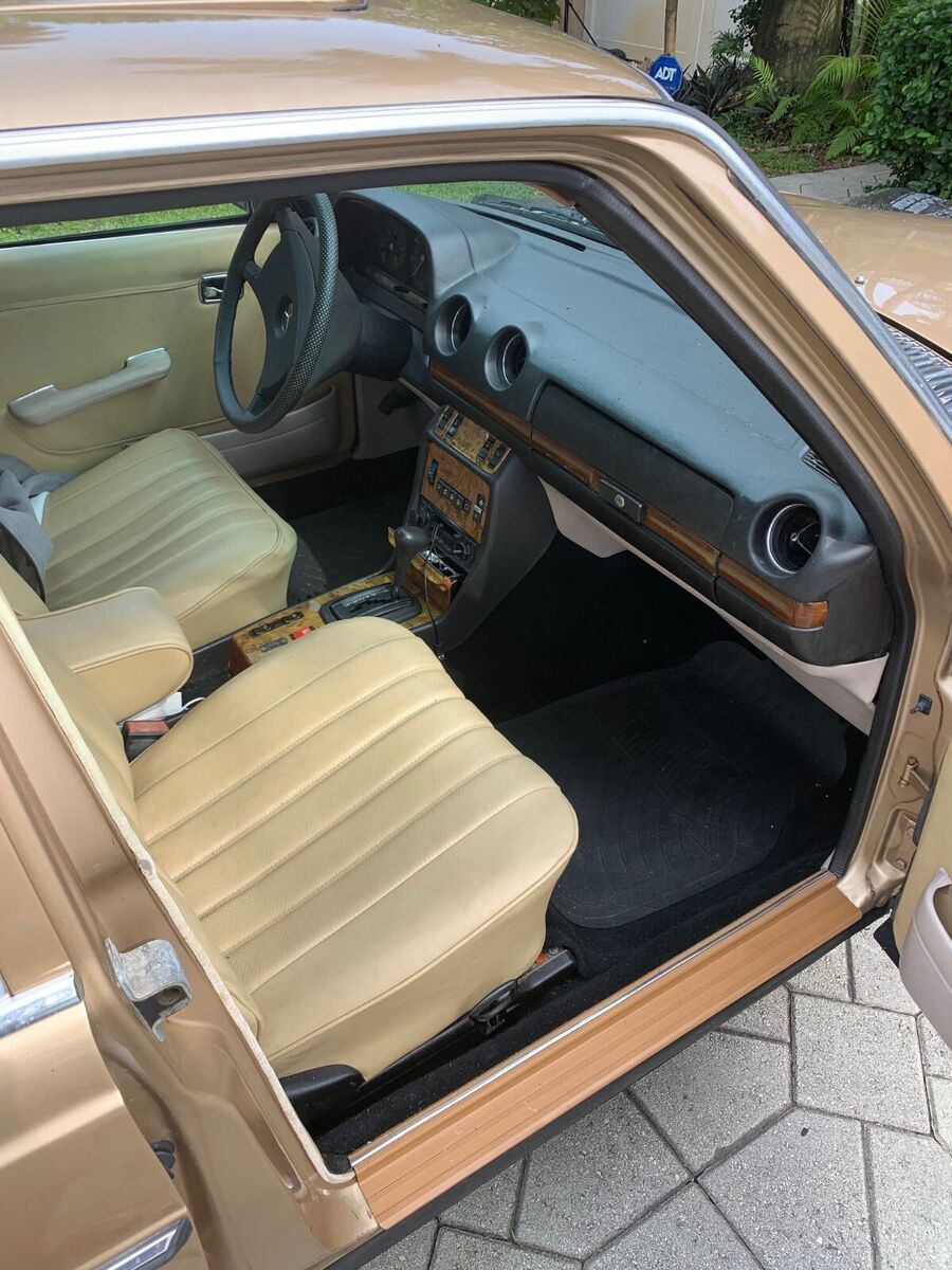 1983 Mercedes-Benz 300 - photo 6