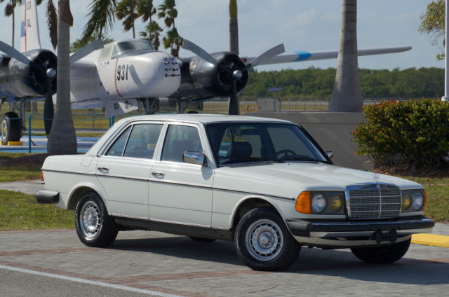 1983 Mercedes-Benz 300-Series 300D TURBO DIESEL * 100K MILES * W123